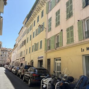 Property in Carre d'Or