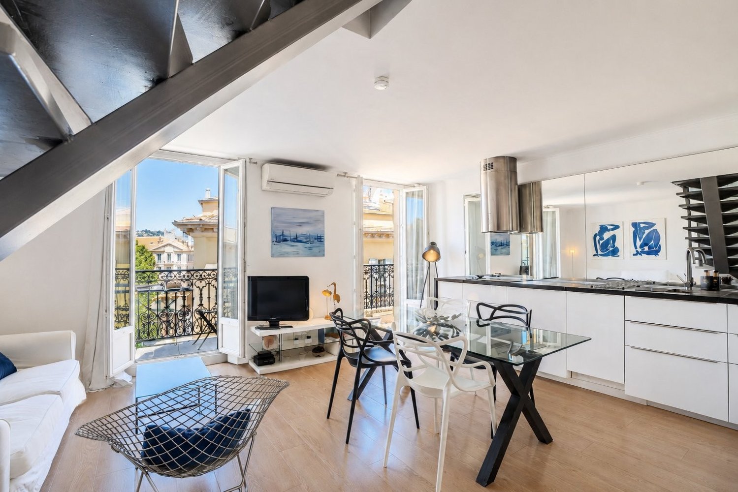 Property photo in Carre d'Or