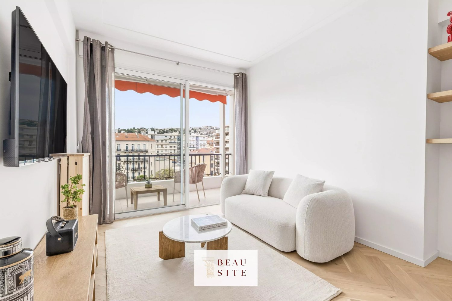 Property photo in Musicians Quarter