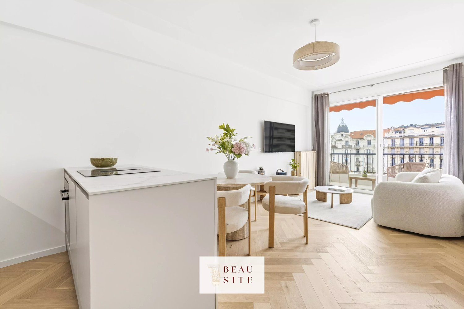 Property photo in Musicians Quarter