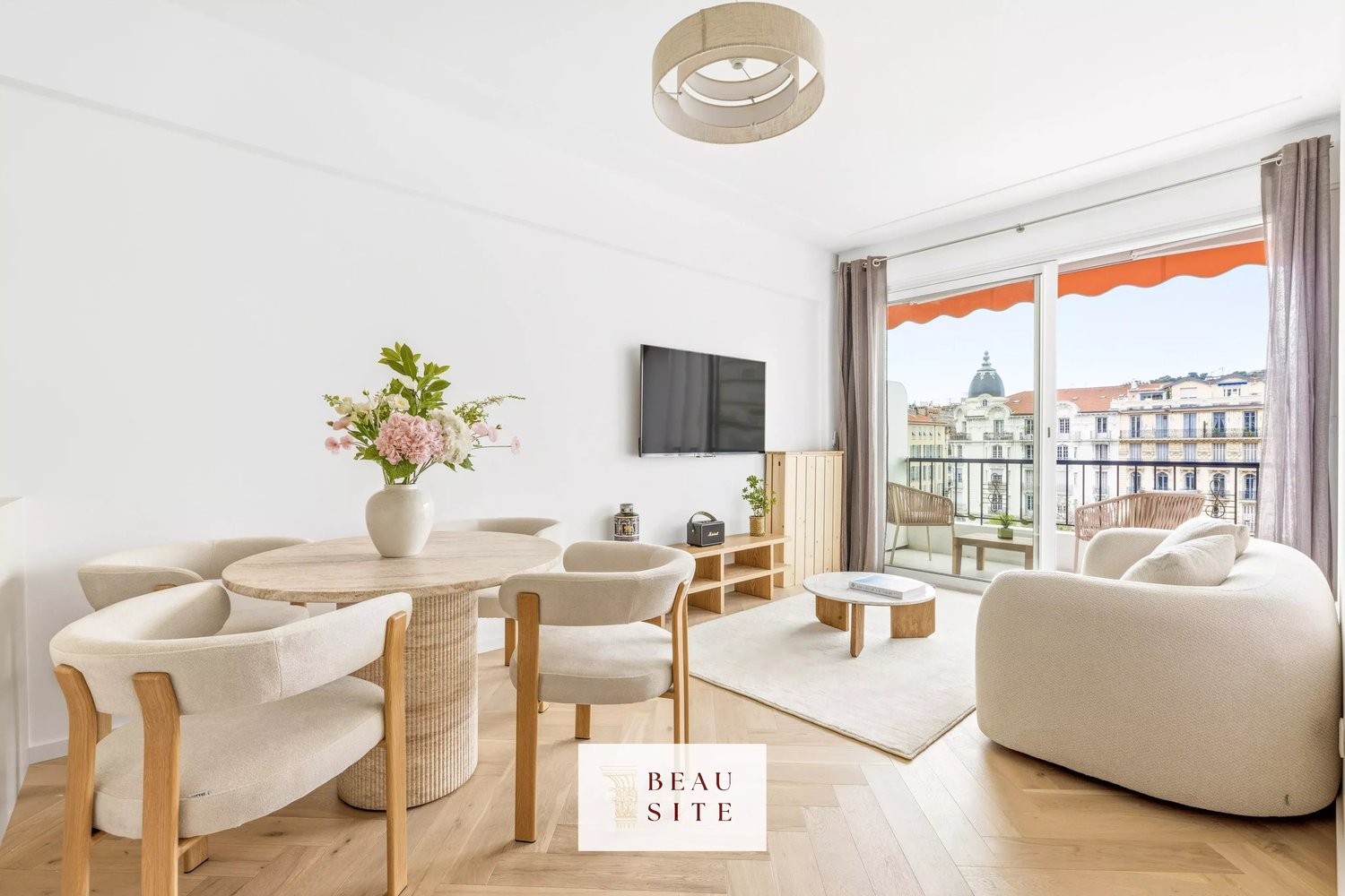 Property photo in Musicians Quarter