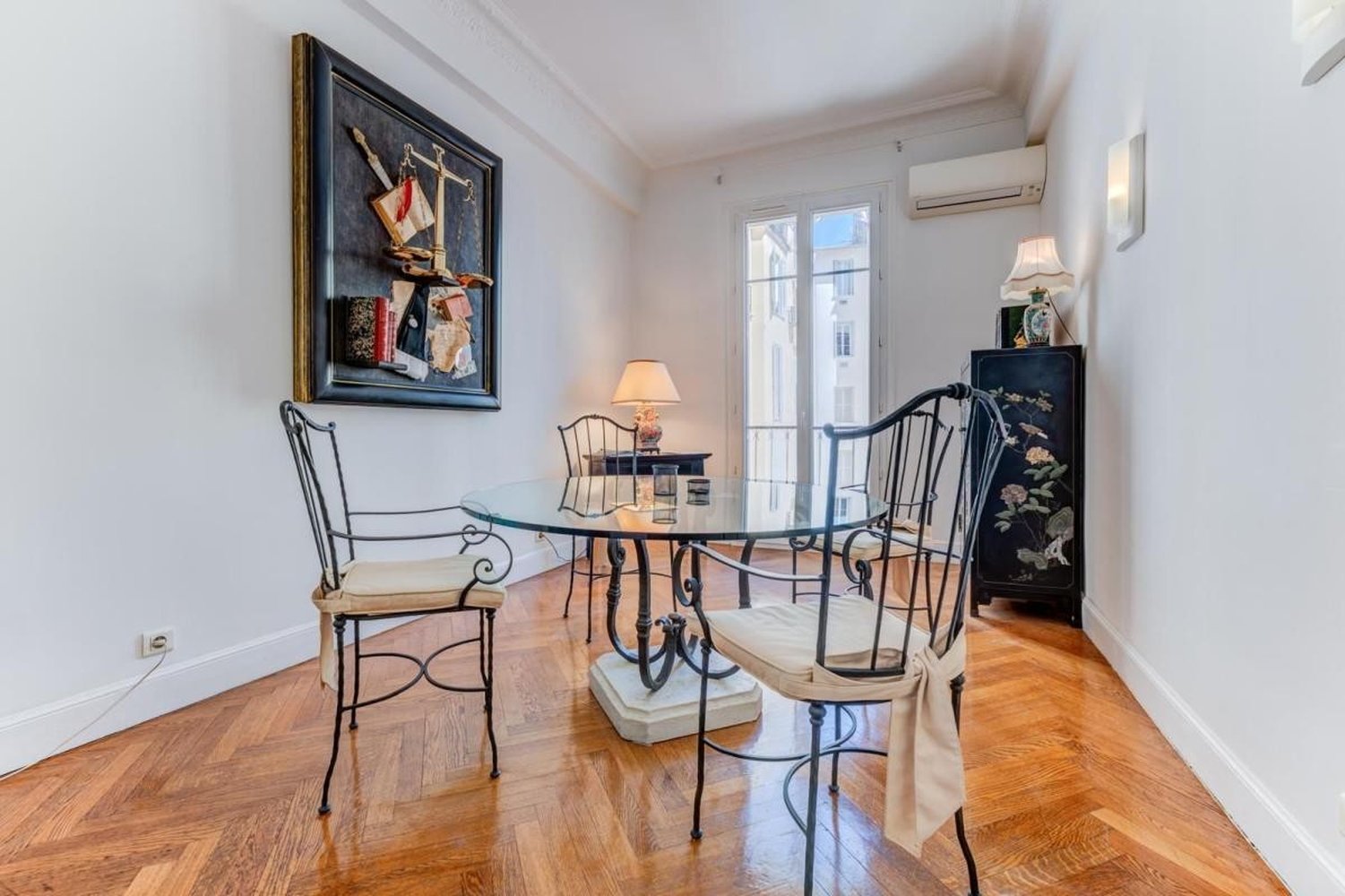 Property photo in Musicians Quarter