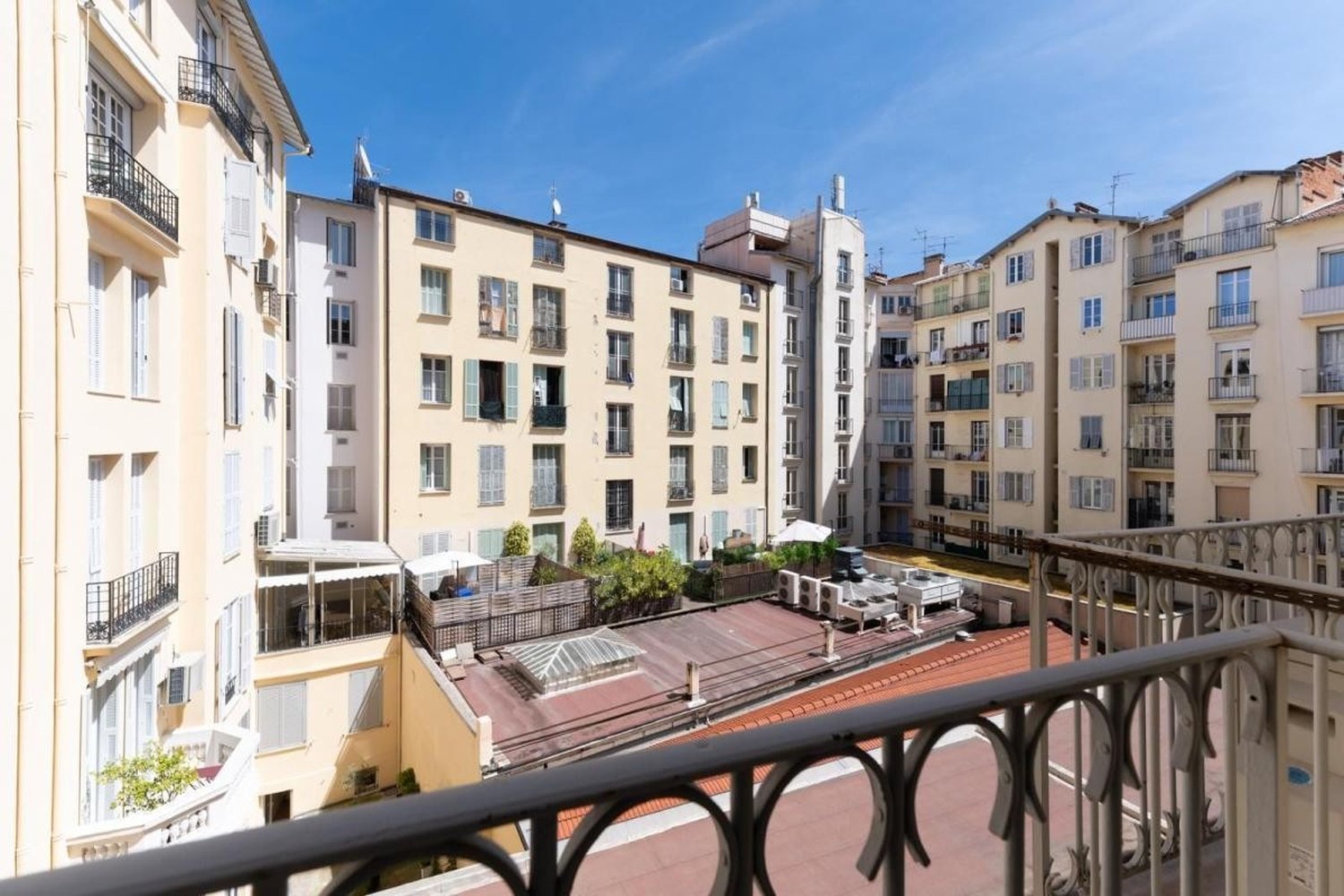 Property photo in Musicians Quarter