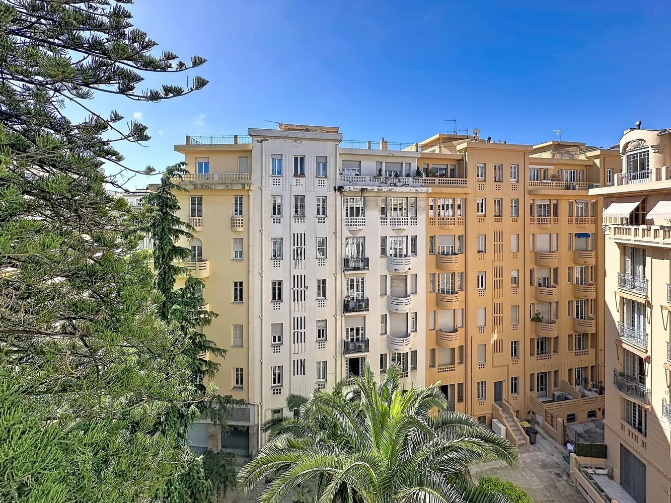 Property photo in Musicians Quarter