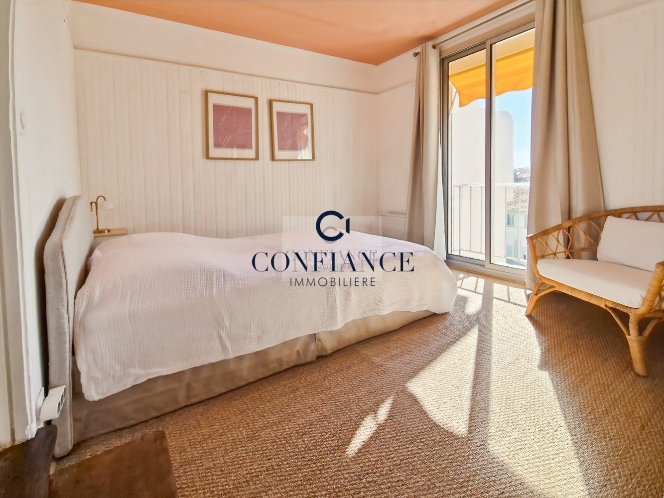 Property photo in Port