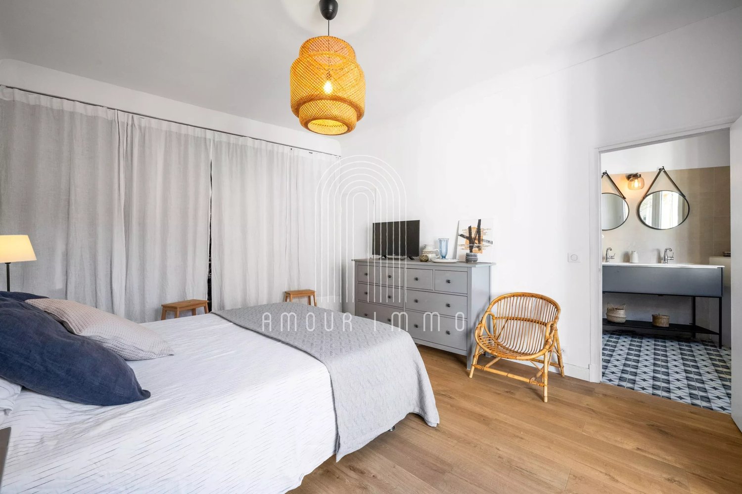 Property photo in Port