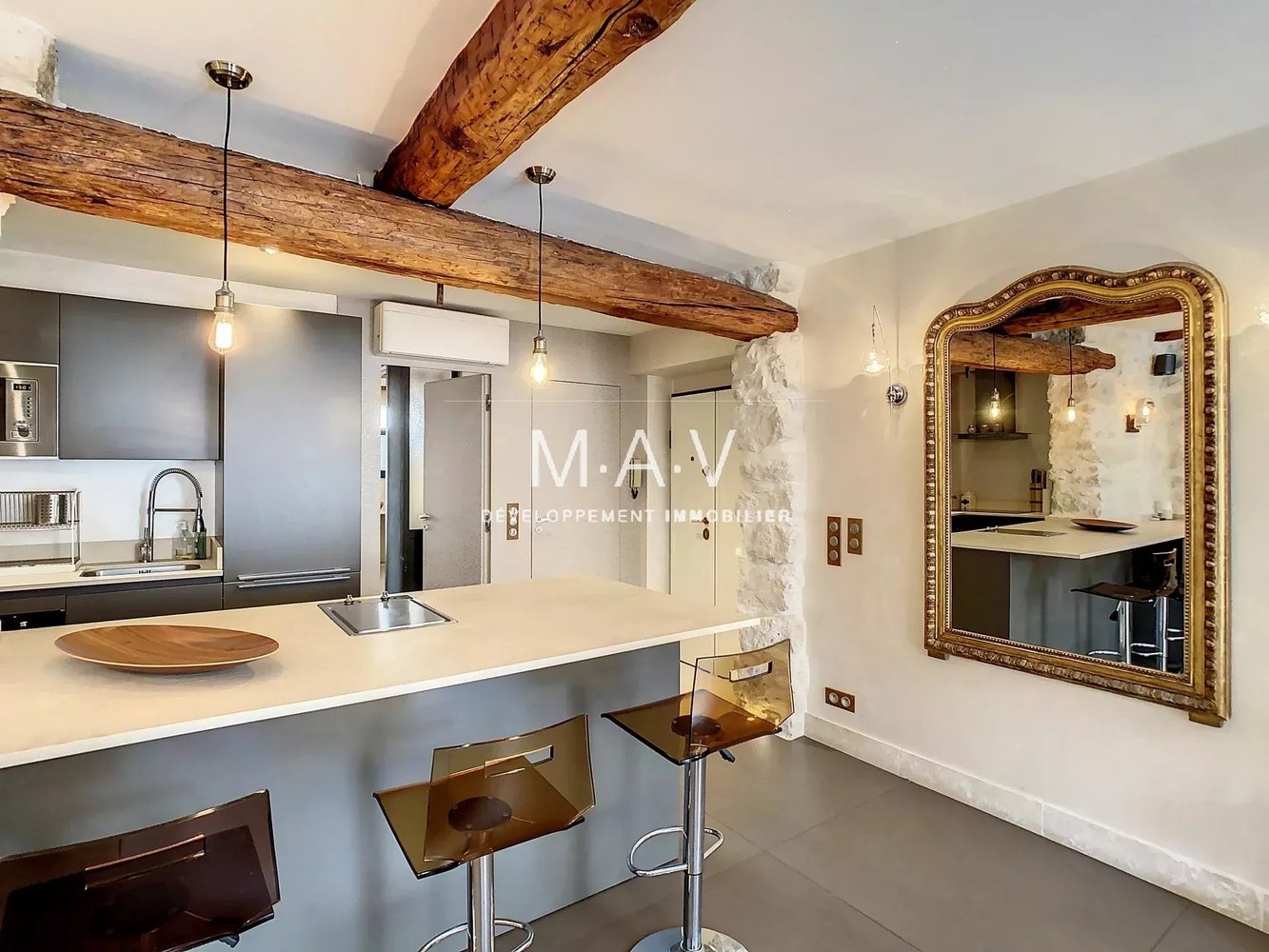 Property photo in Port