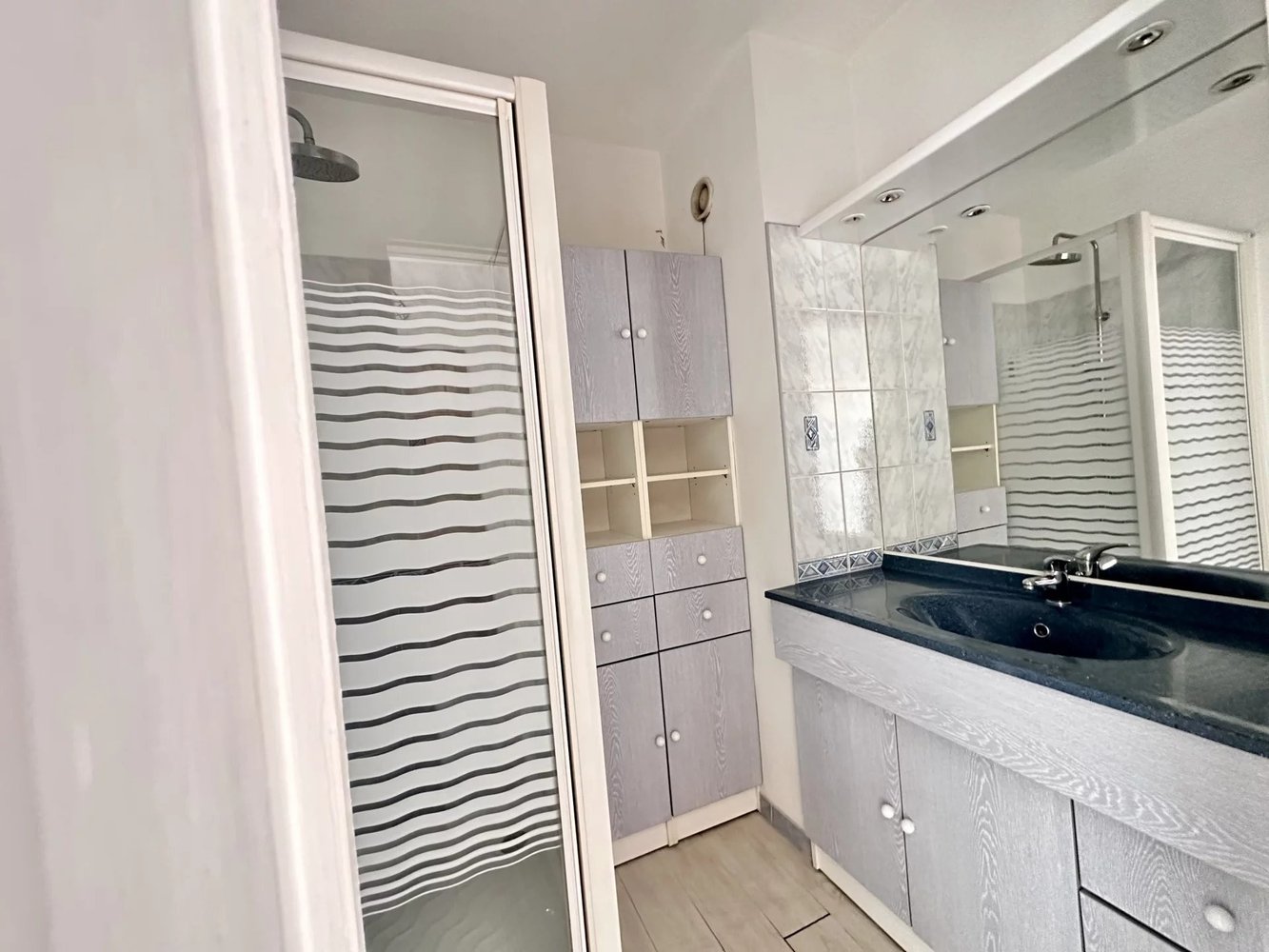 Property photo in Port