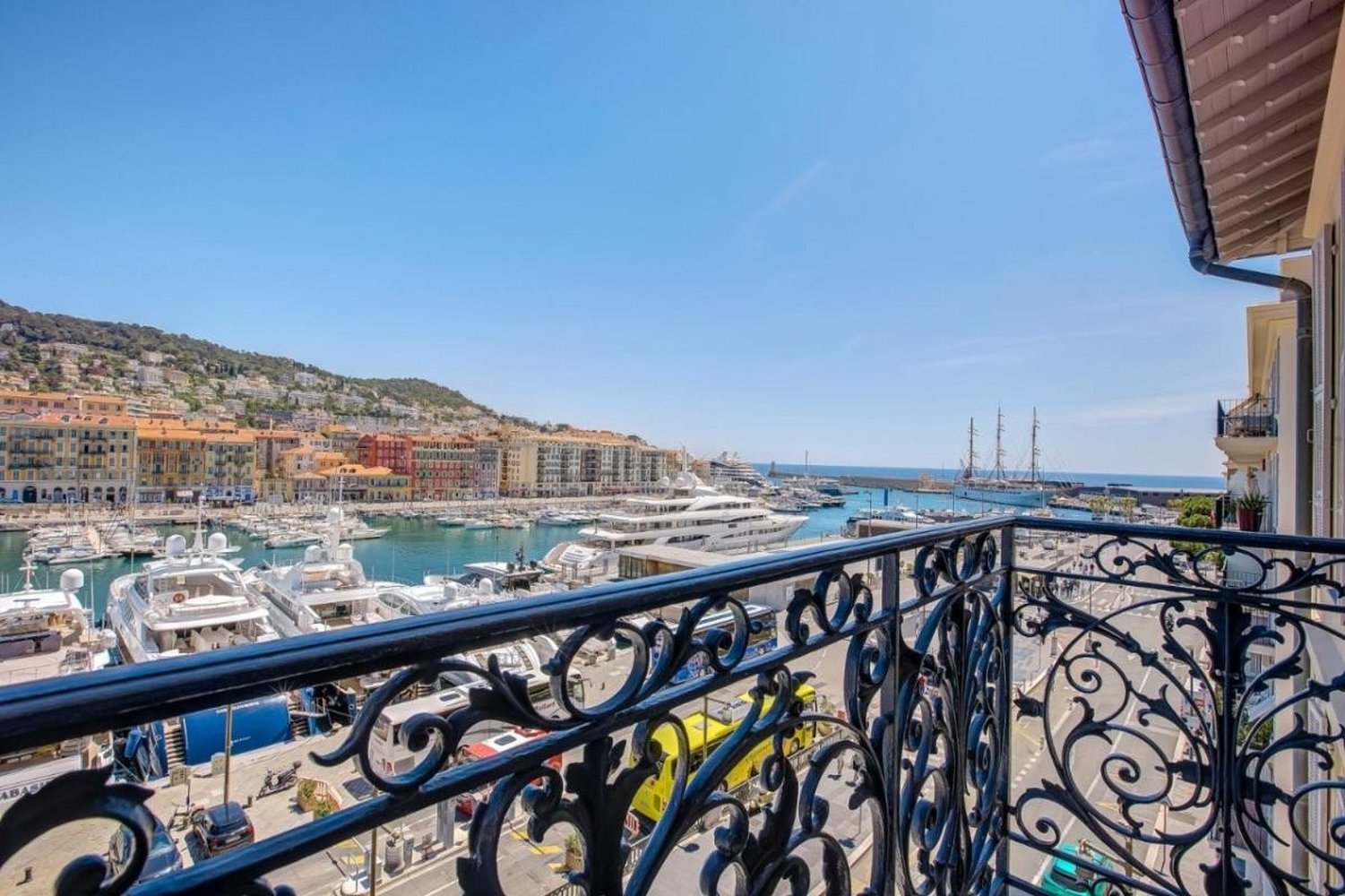 Property photo in Port