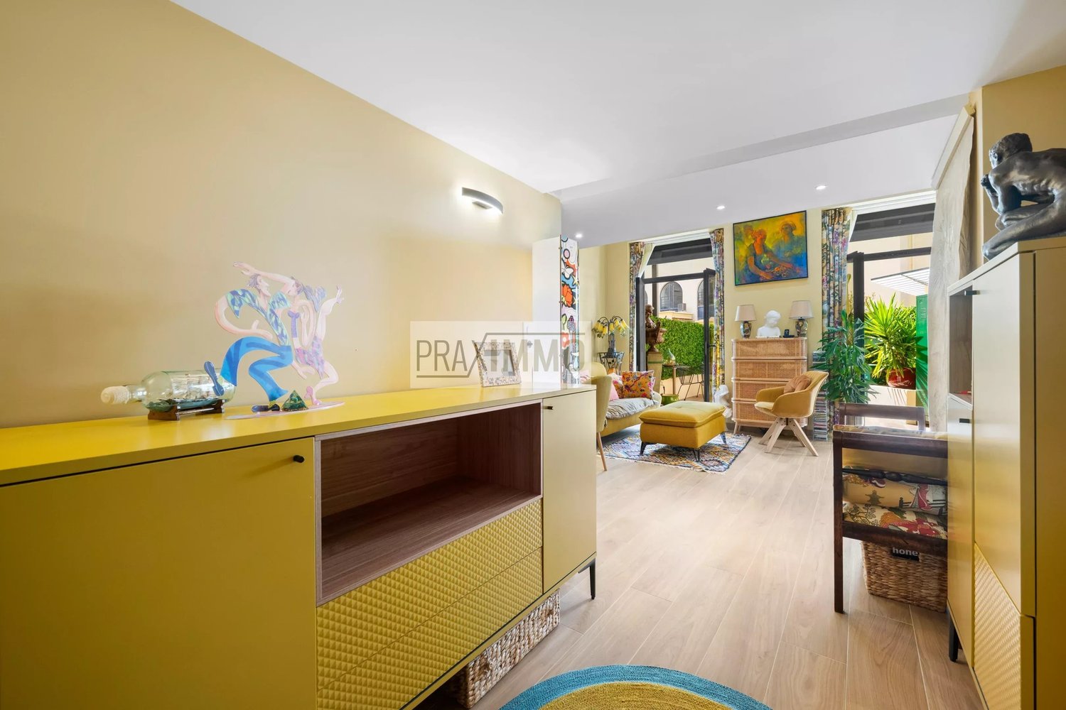 Property photo in Carre d'Argent
