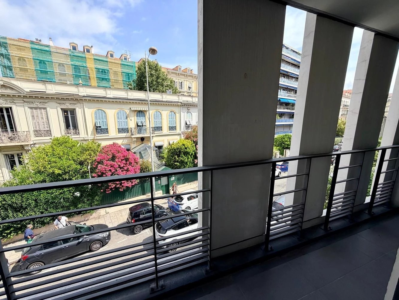 Property photo in Carre d'Argent