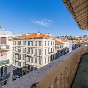 Property in Carre d'Argent