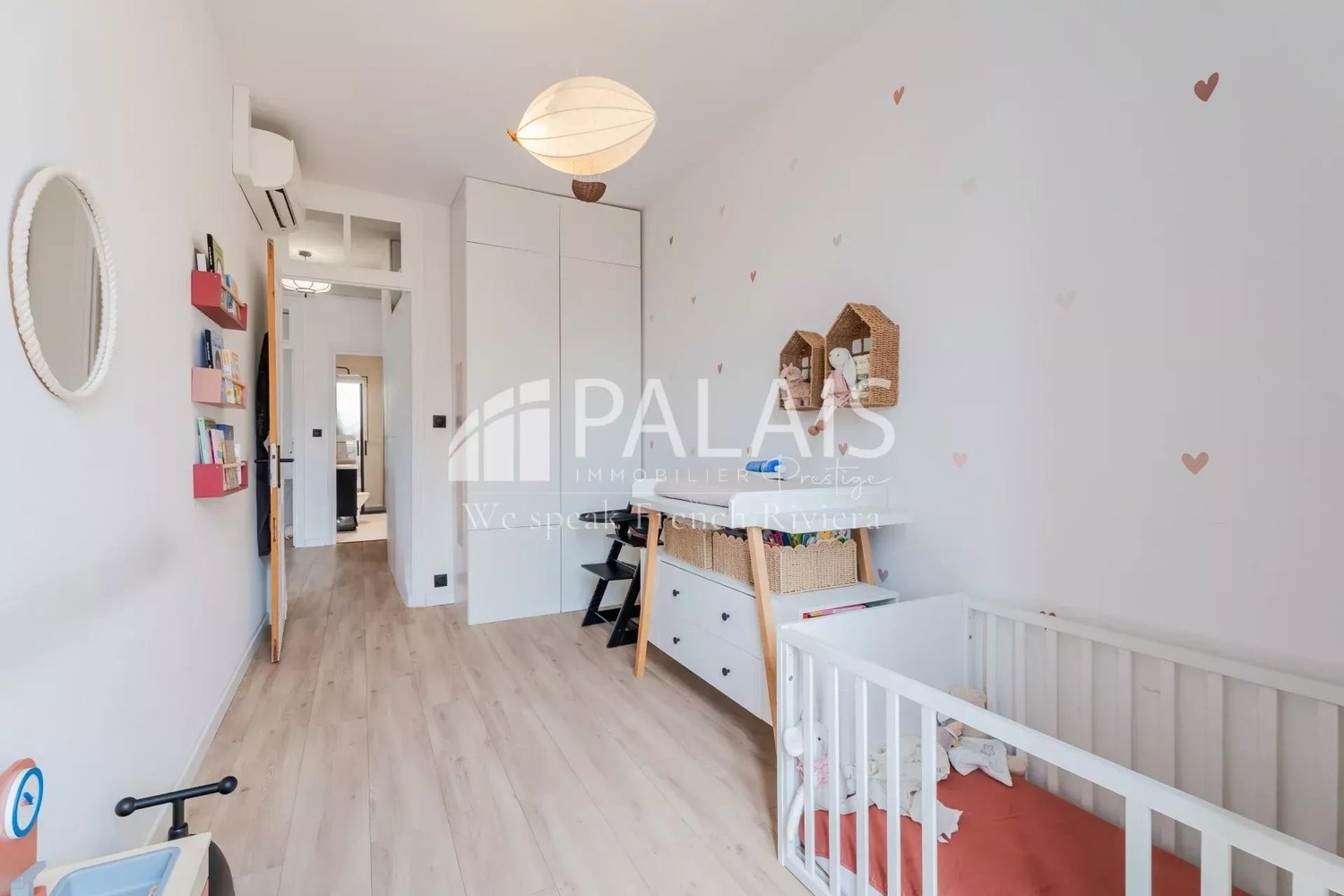 Property photo in Carre d'Argent