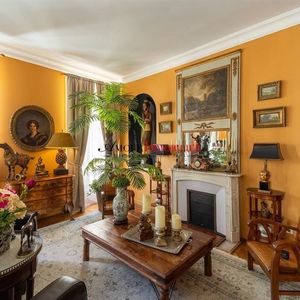 Property in Carre d'Argent