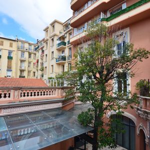 Property in Carre d'Argent