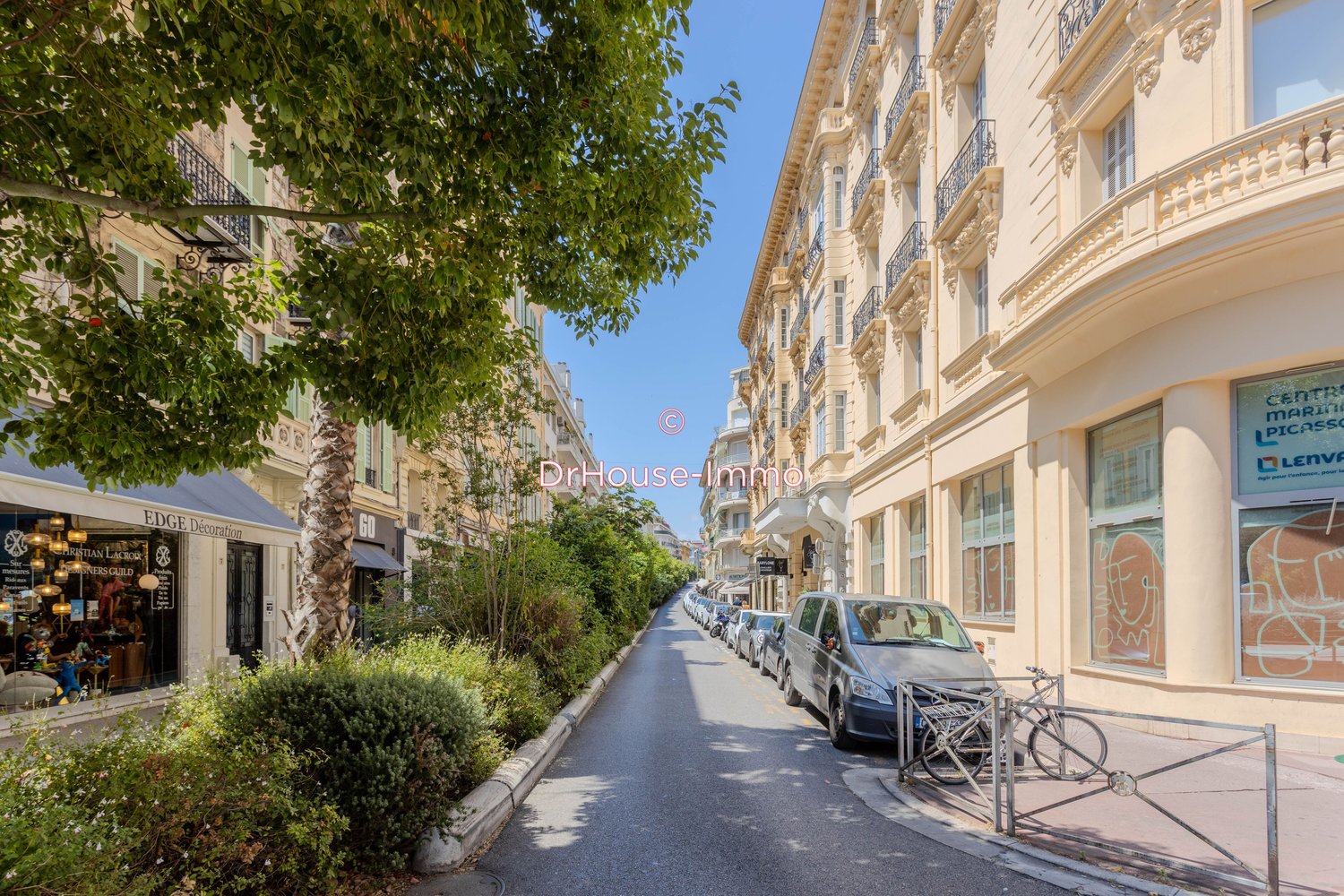 Property photo in Carre d'Argent
