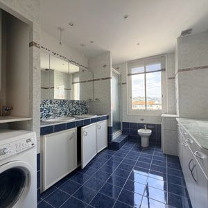 Property in Carre d'Argent