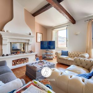 Property in Carre d'Argent