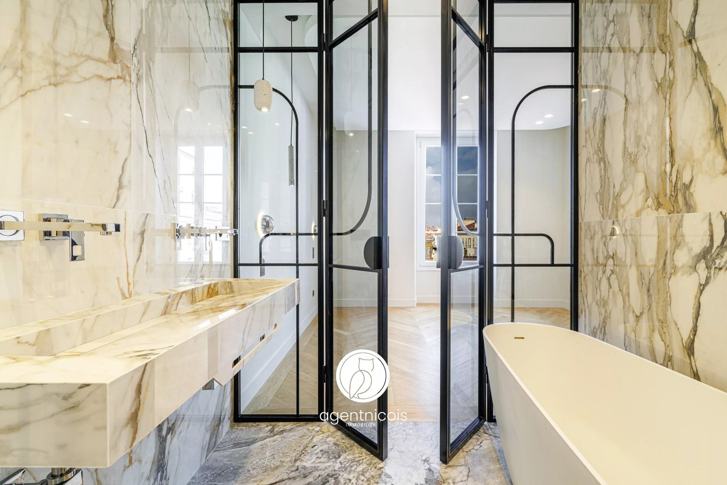 Property photo in Carre d'Argent