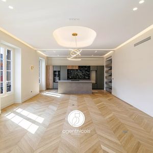 Property in Carre d'Argent