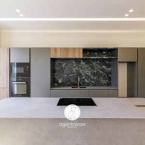 Property in Carre d'Argent