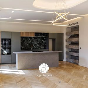 Property in Carre d'Argent
