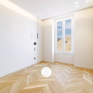 Property in Carre d'Argent
