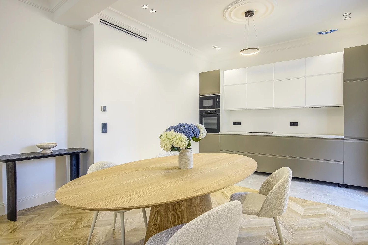 Property photo in Carre d'Argent