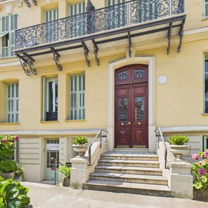 Property in Carre d'Argent