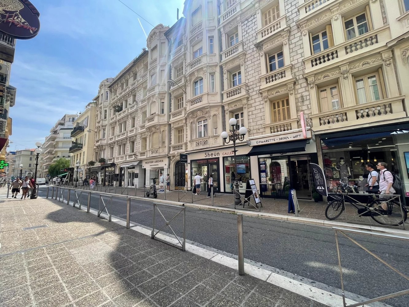 Property photo in Carre d'Or