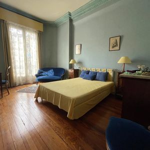 Property in Carre d'Or