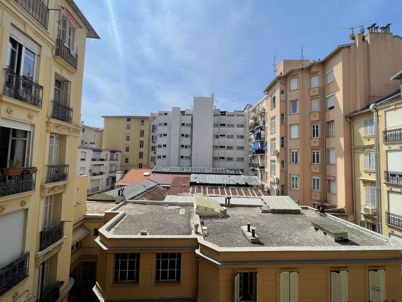 Property photo in Carre d'Or