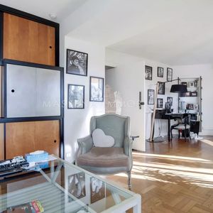 Property in Carre d'Or