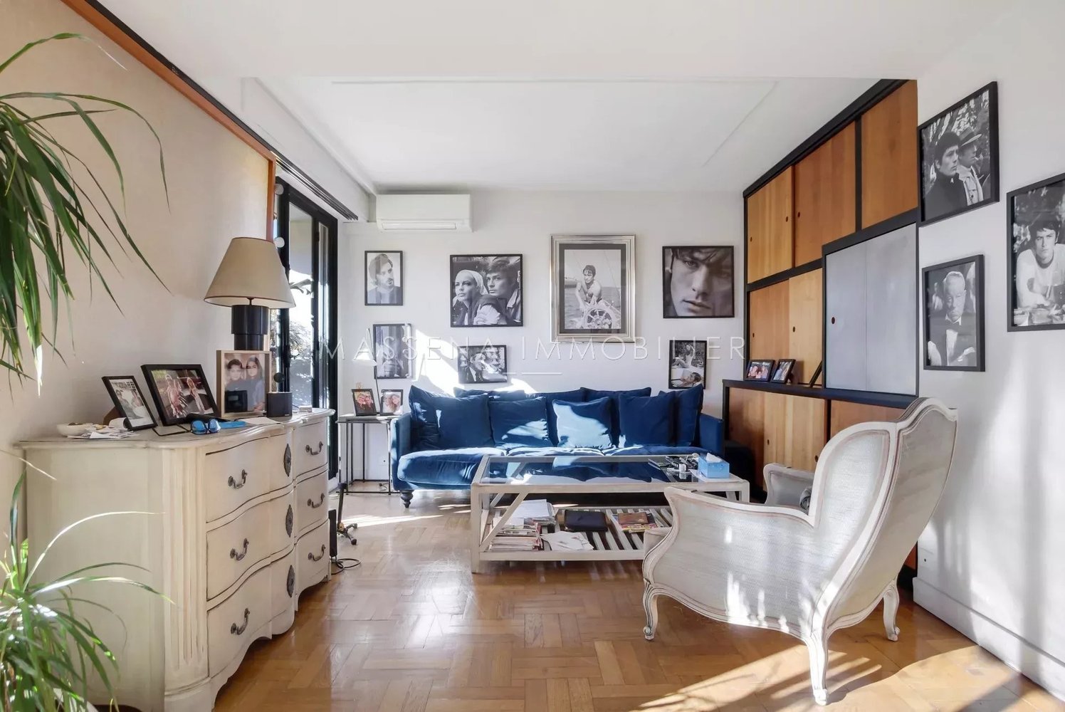 Property photo in Carre d'Or