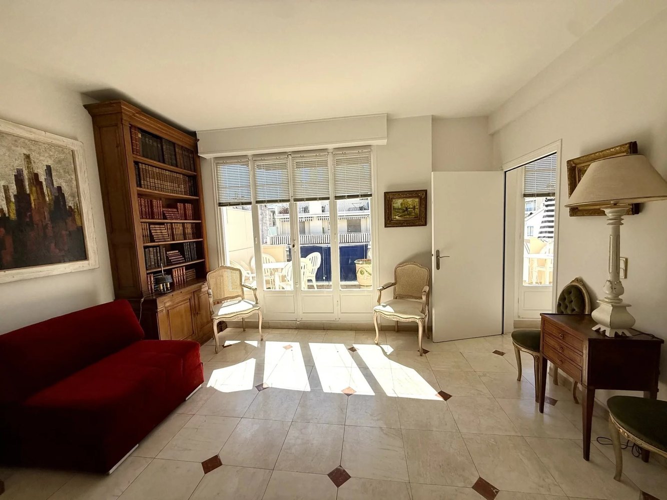 Property photo in Carre d'Or