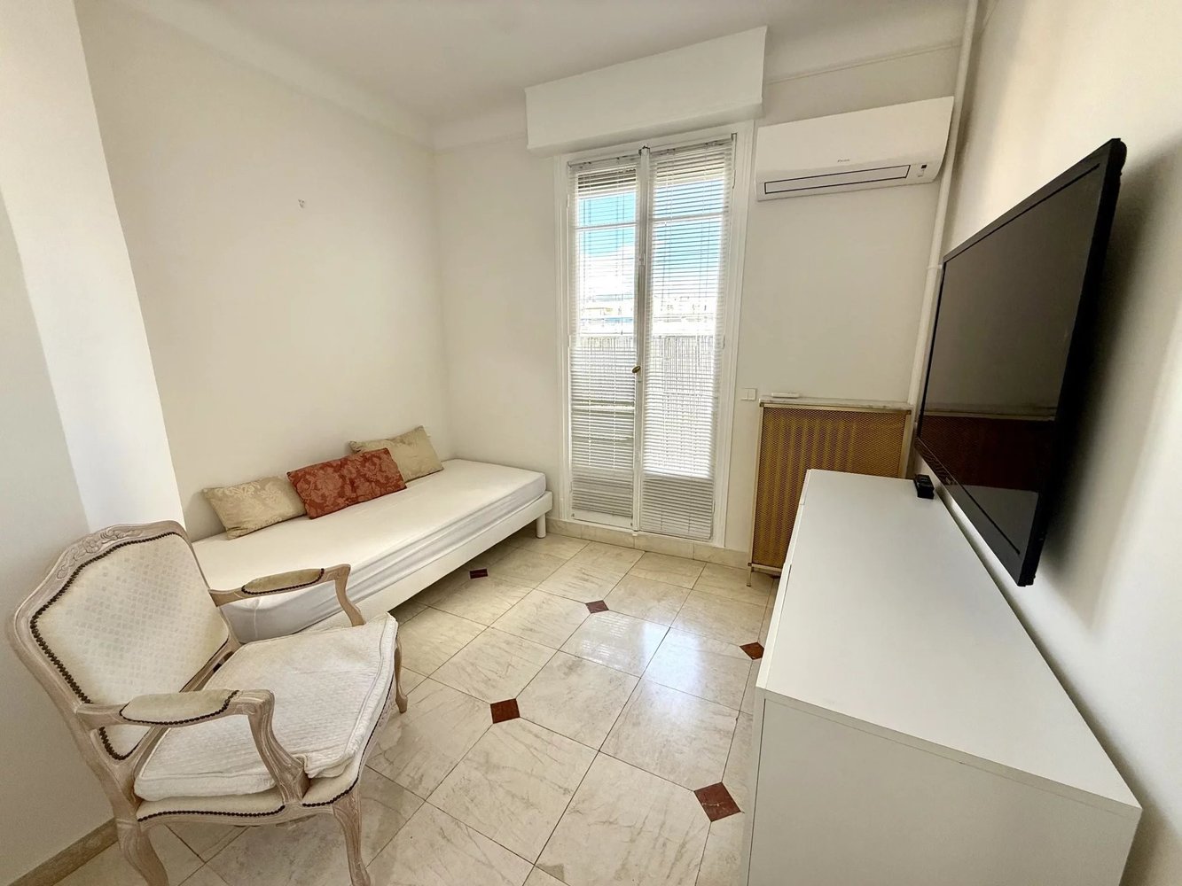 Property photo in Carre d'Or