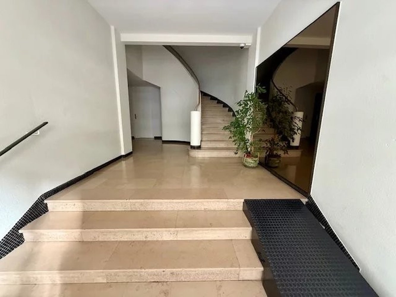 Property photo in Carre d'Or