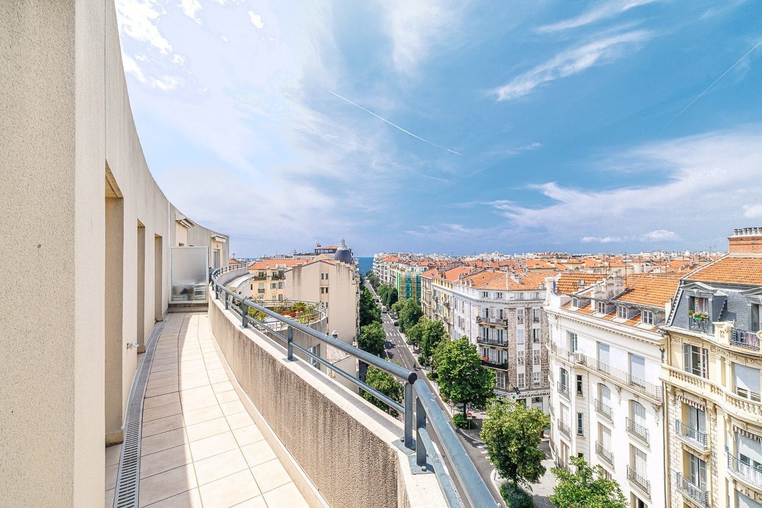 Property photo in Carre d'Or