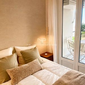 Property in Carre d'Or
