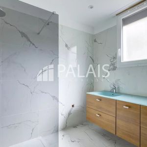 Property in Carre d'Or