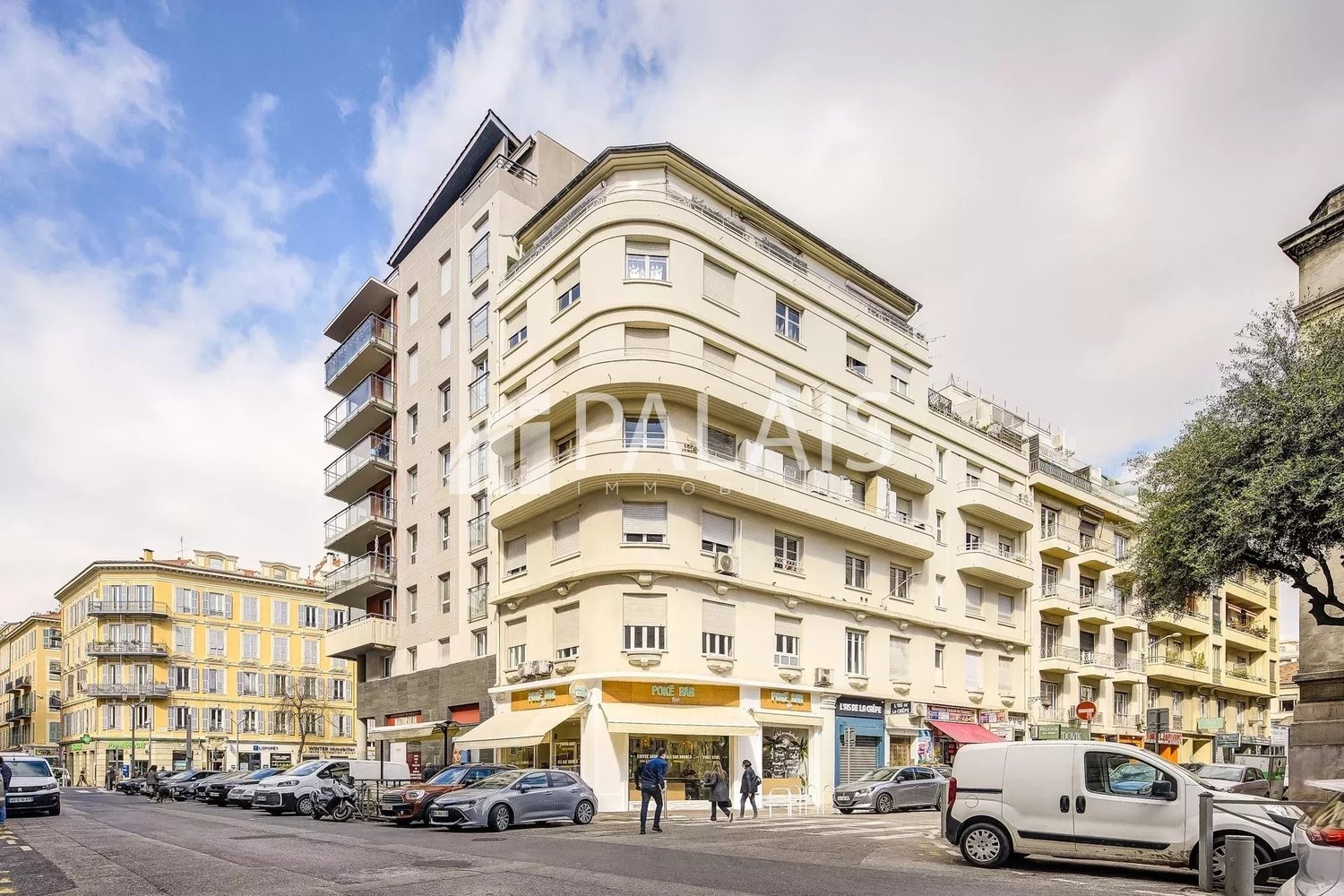 Property photo in Carre d'Or