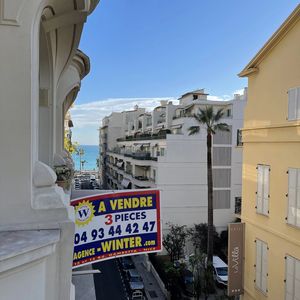 Property in Carre d'Or