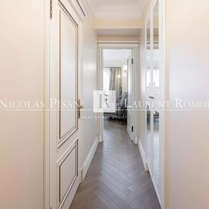 Property in Carre d'Or