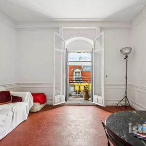 Property in Carre d'Or