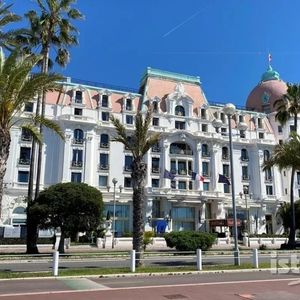 Property in Carre d'Or