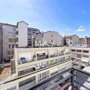 Property in Carre d'Or