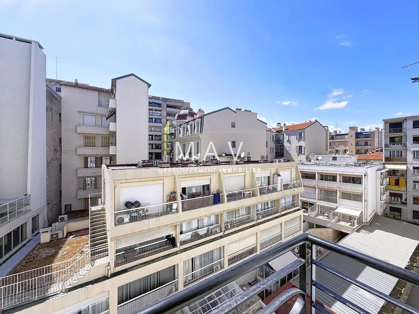 Property photo in Carre d'Or
