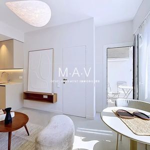 Property in Carre d'Or