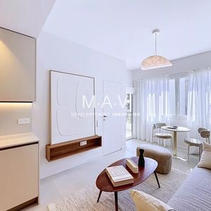 Property in Carre d'Or