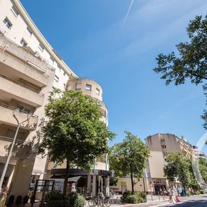 Property in Carre d'Or